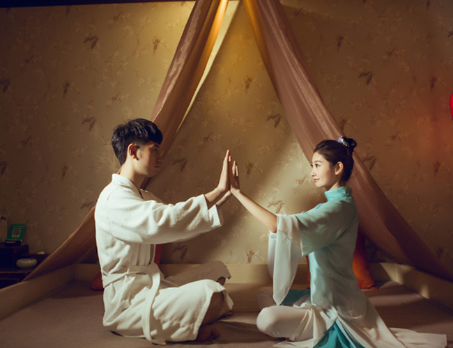 上海虹口区水疗与创造力：当大脑在漂浮中重启